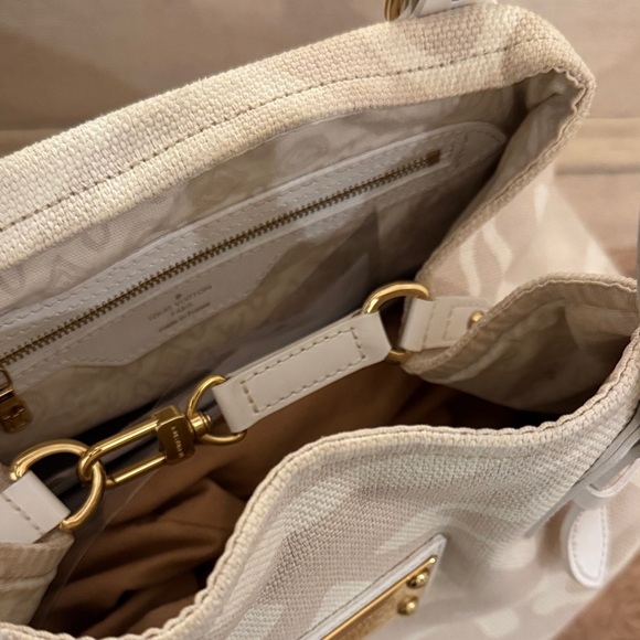 Louis Vuitton Tahitienne Cabas PM Monogram Canvas White Leather - Picture 4 of 16